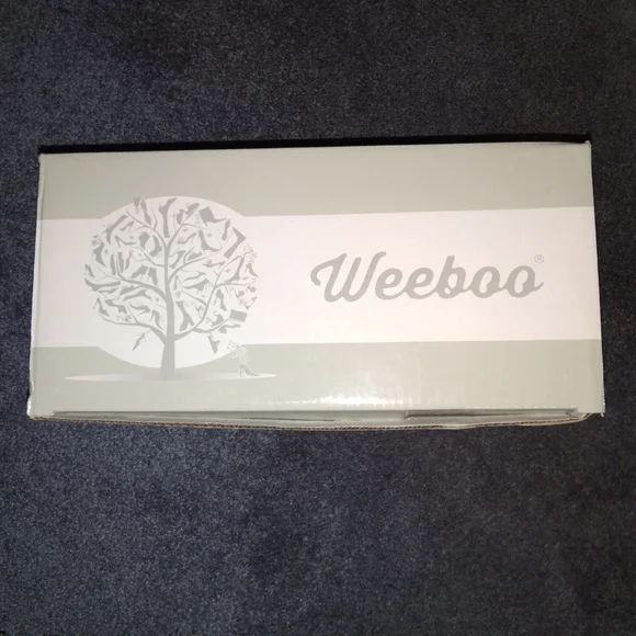 NEW Weeboo Baby Blue Slip On Sandals - Picture 2 of 5